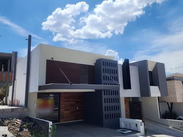 Casa en  Venta LOMA ALTA, TRES MARÍAS