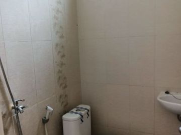 Rumah 2 lantai cibubur depok ada free furniture