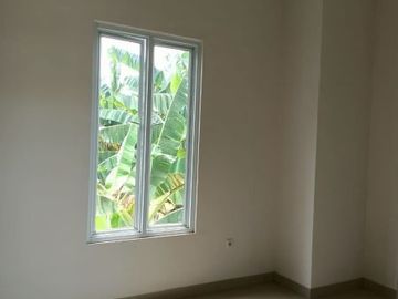 Rumah 2 lantai cibubur depok ada free furniture