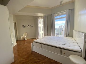 3-Bedroom Fully furnished Unit at Salcedo Park Twin Towers