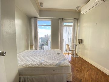 3-Bedroom Fully furnished Unit at Salcedo Park Twin Towers