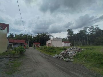 Berada di Kawasan Kota Candi Perum Griya Pratama Asri 2