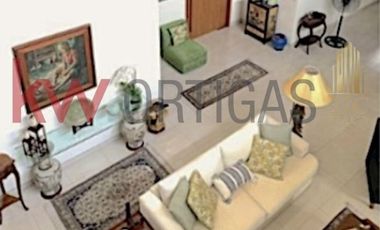 Modern House for Sale in Manila Southwoods, Carmona, Cavite