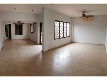 Se Vende / Alquila Casa Residencial Duplex en Albrook