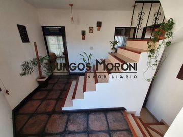 Casa PH en venta en Ramos Mejia Sur