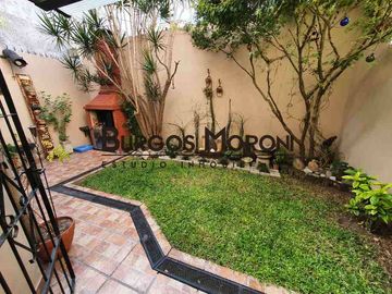 Casa PH en venta en Ramos Mejia Sur