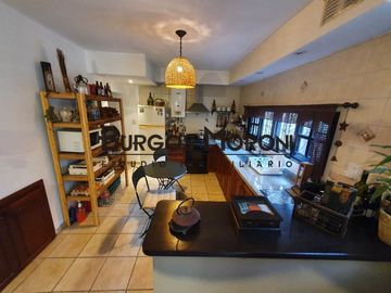 Casa PH en venta en Ramos Mejia Sur