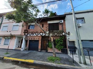 Casa PH en venta en Ramos Mejia Sur