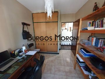 Casa PH en venta en Ramos Mejia Sur