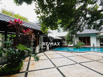 DIJUAL RUMAH TROPIS DI DAERAH CILANDAK BARAT JAKARTA SELATAN