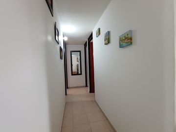 apartamento en venta en cañaverales. Cod V6291044