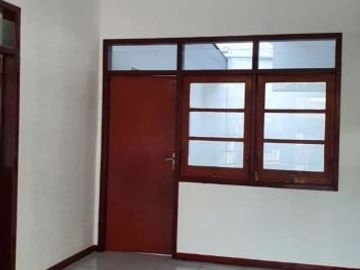 Rumah Baruk Rungkut Hadap Selatan