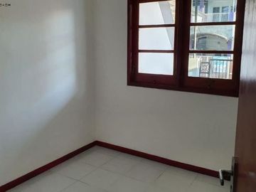 Rumah Baruk Rungkut Hadap Selatan