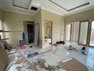 Dijual Rumah Baru 2 lantai proses finishing dekay stadion maguwo