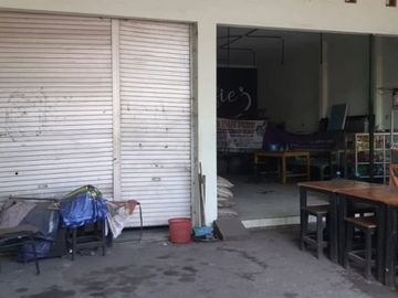 Dijual Cepat Ruko Komersial 2 Lantai Lokasi di Jl. Raya Semampir Surabaya