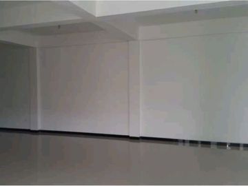 Ruko dijual di Semarang Barat dekat pusat kota. Semi Furnish