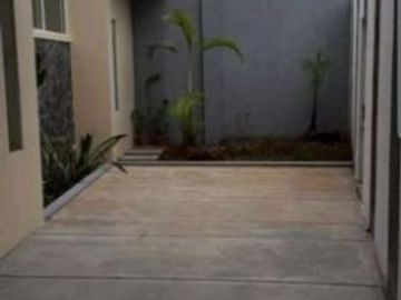 Ruko dijual di Semarang Barat dekat pusat kota. Semi Furnish