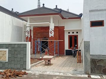 Dijual Hunian Etnik Jawa Luas 191 m2 SHM Pasti Di Prambanan.