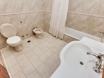 Venta Excelente Chalet C/ Parque, Quincho y Piscina - Boulogne