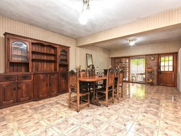 Venta Excelente Chalet C/ Parque, Quincho y Piscina - Boulogne