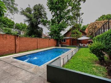 Venta Excelente Chalet C/ Parque, Quincho y Piscina - Boulogne