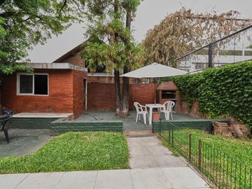 Venta Excelente Chalet C/ Parque, Quincho y Piscina - Boulogne