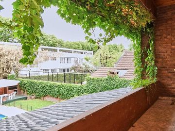 Venta Excelente Chalet C/ Parque, Quincho y Piscina - Boulogne