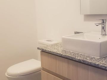 HERMOSO DUPLEX EN RENTA POR ESTRENAR - TUMBACO