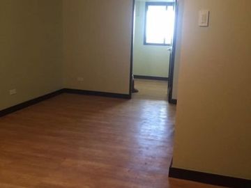 Rush for sale! 2BR unit at KAMALA bldg. Royal Palm Residences, Acacia Estates, Taguig