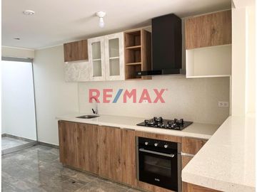 Departamento 101 - Proyecto en Estreno
¿Buscas un hogar moderno y cómodo en una ubicación estratégica? Este hermoso departamento flat es ideal para t