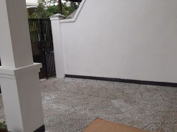 Rumah Bhaskara Selatan Sedang Renov cocok buat Rumah Kost