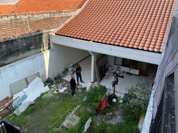 Rumah Bhaskara Selatan Sedang Renov cocok buat Rumah Kost