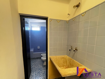 BARRIO TRES CERRITOS-CASA-VENTA-SALTA