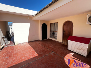 BARRIO TRES CERRITOS-CASA-VENTA-SALTA