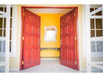 CASA EN CORONADO DE 1.321 M2 ALQUILER/VENTA