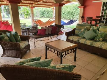 CASA EN CORONADO DE 1.321 M2 ALQUILER/VENTA