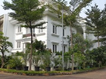 Dijual Rumah di Artha Gading Villa 400m2 hoek Full Furnish LUX Kelapa Gading