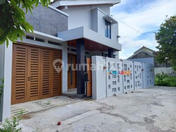 Rumah Baru Gress Lingkungan Nyaman Daerah Ring 1 Sumber Banjarsari