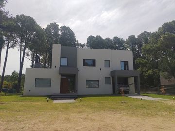 CASA A ESTRENAR