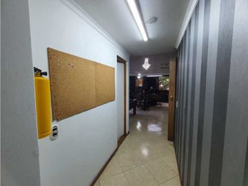 VENTA DE CASA EN VELODROMO GRAN UBICACIÓN, EN ESQUINA