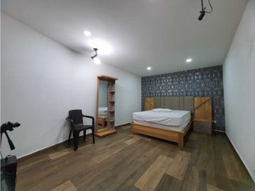 VENTA DE CASA EN VELODROMO GRAN UBICACIÓN, EN ESQUINA