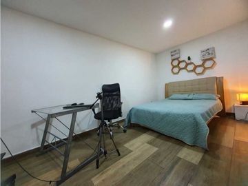 VENTA DE CASA EN VELODROMO GRAN UBICACIÓN, EN ESQUINA