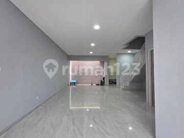 Rumah Baru 4 Kamar di Sunrise Garden Jakarta Barat