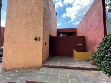 Casa en Bosques de la Herradura.
