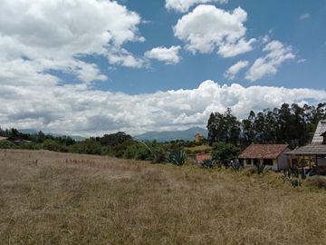 Terreno en venta 2.103 M2, La Merced, Alangasi