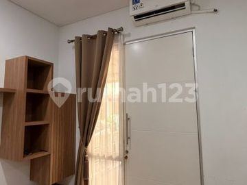 Dijual Rumah Full Furnish Cluster Malibu Village Gading Serpong