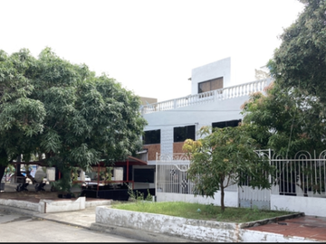 casa-local en venta en ciudad jardín. Cod V101795