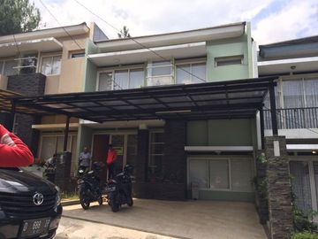 Rumah nyaman di Dago, dekat Cigadung dan Tubagus Ismail