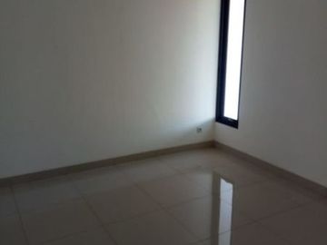 5 Bedroom House for sale