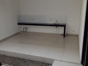 5 Bedroom House for sale